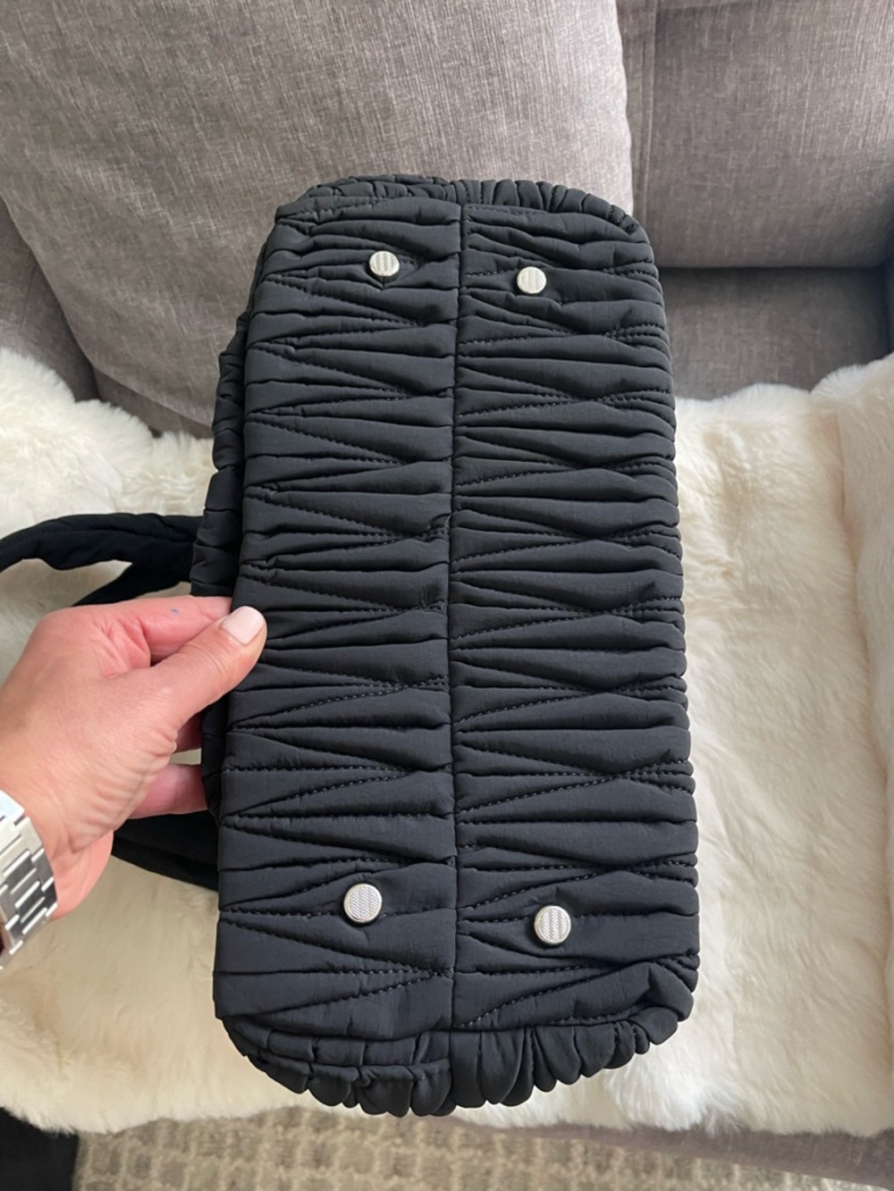 lululemon Black Diamond Quilted Tote Bag 14 L NWT women’s - Picture 11 of 16